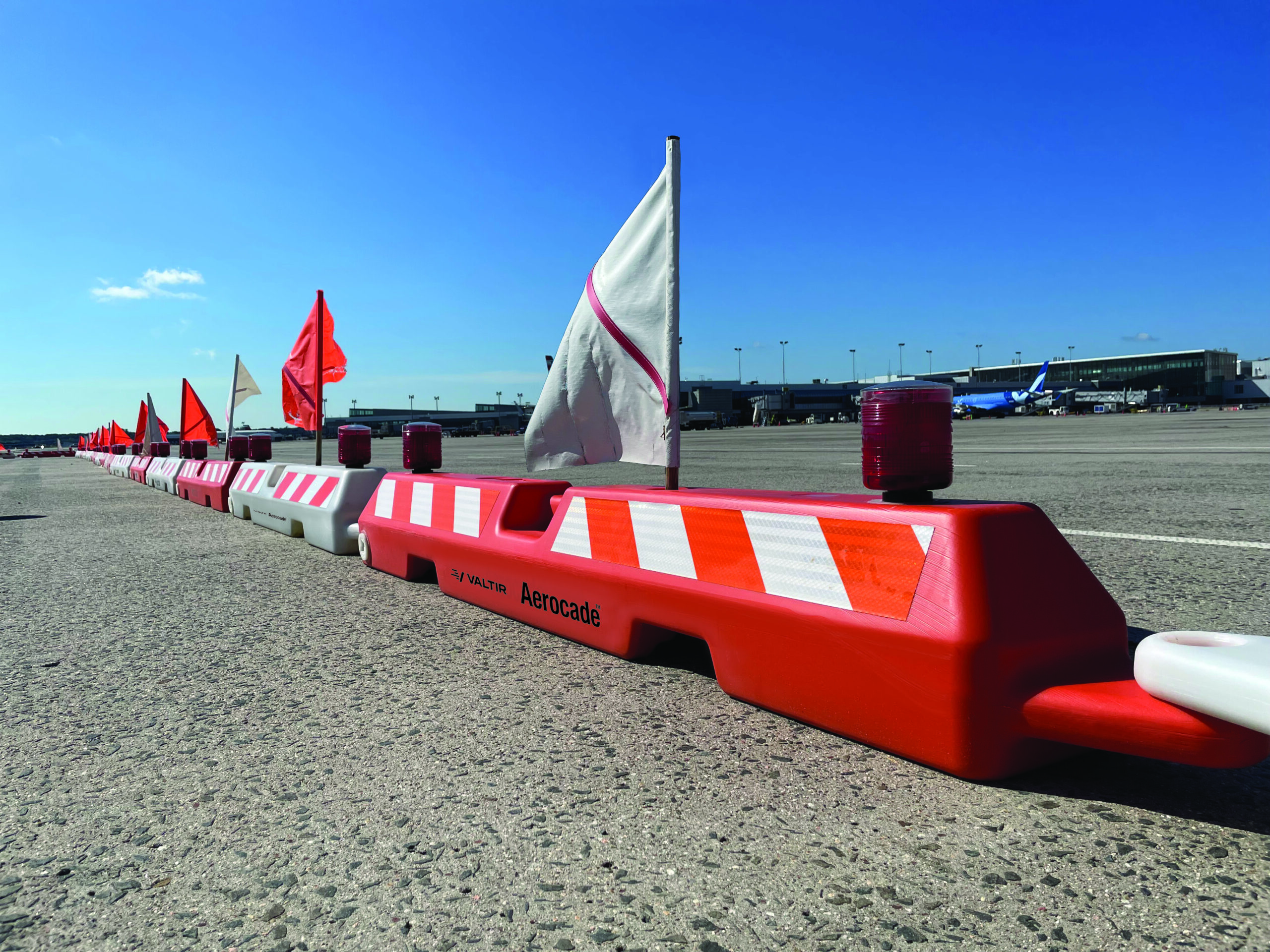 Aerocade® Airport Barricades - Image 13
