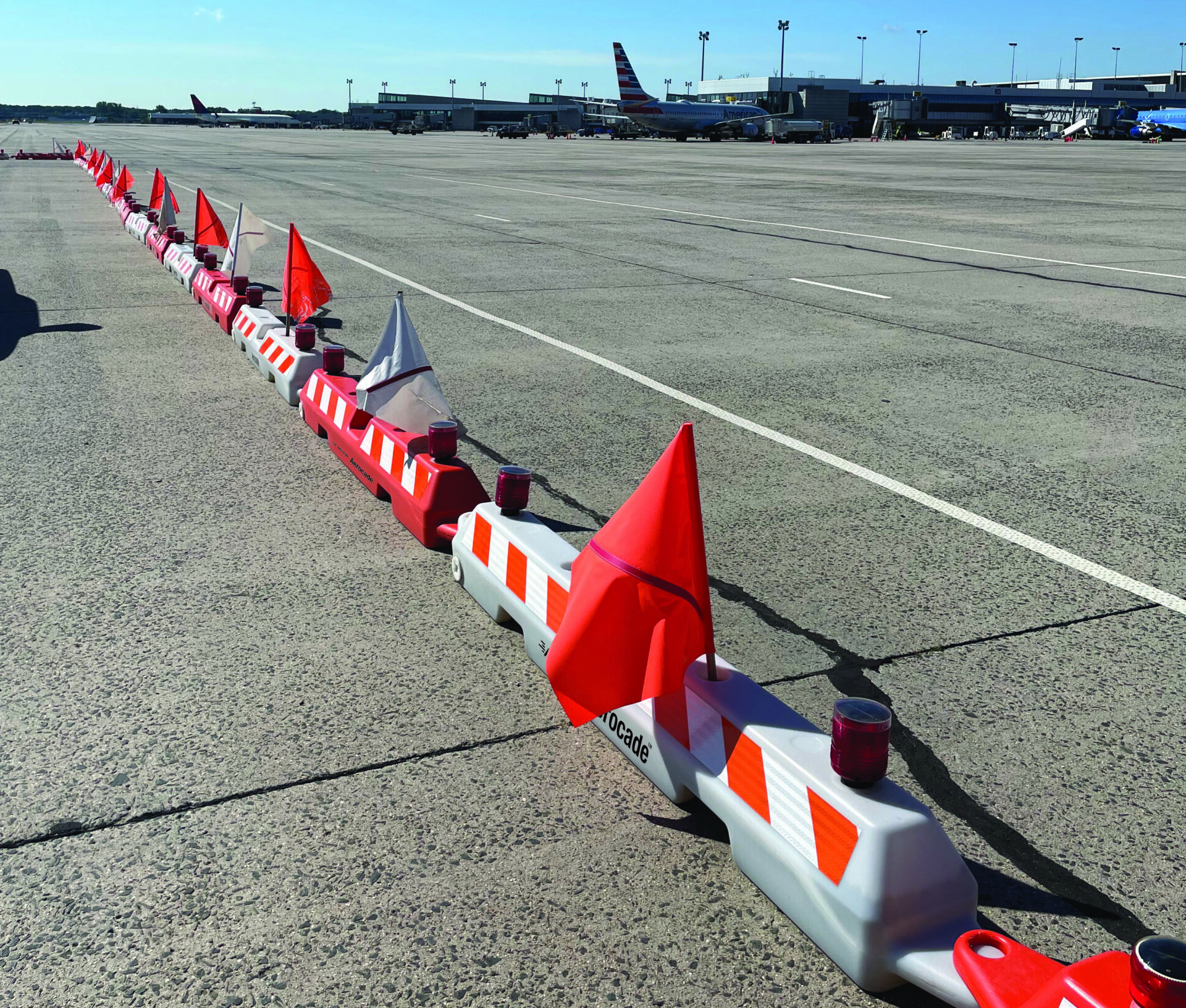 Aerocade® Airport Barricades - Image 14