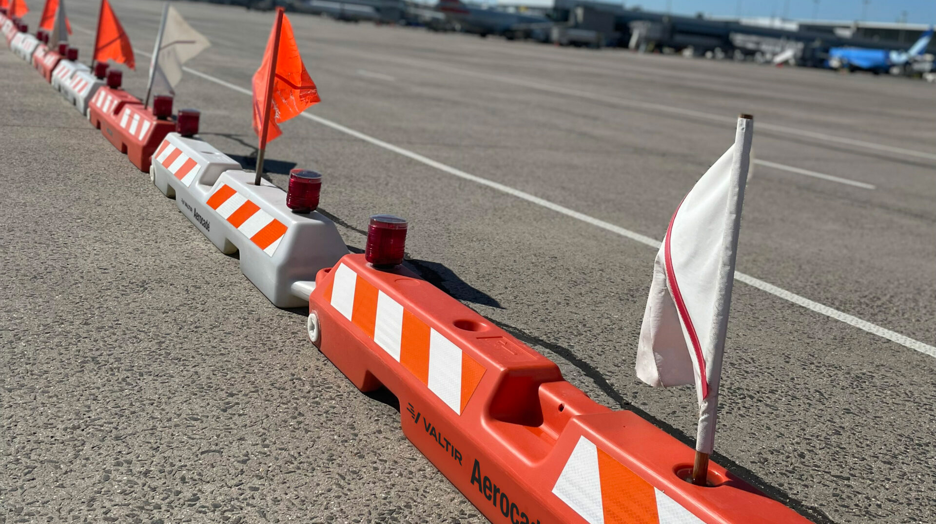 Aerocade® Airport Barricades - Image 15